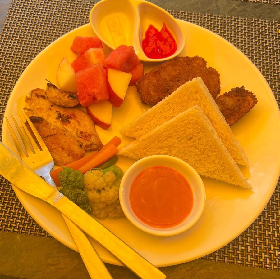 Thamel Seasons Hotel 카트만두 외부 사진
