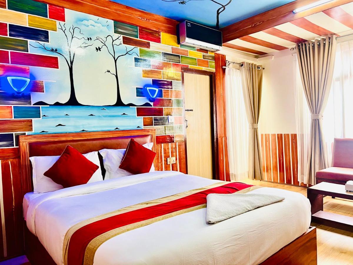 Thamel Seasons Hotel 카트만두 외부 사진