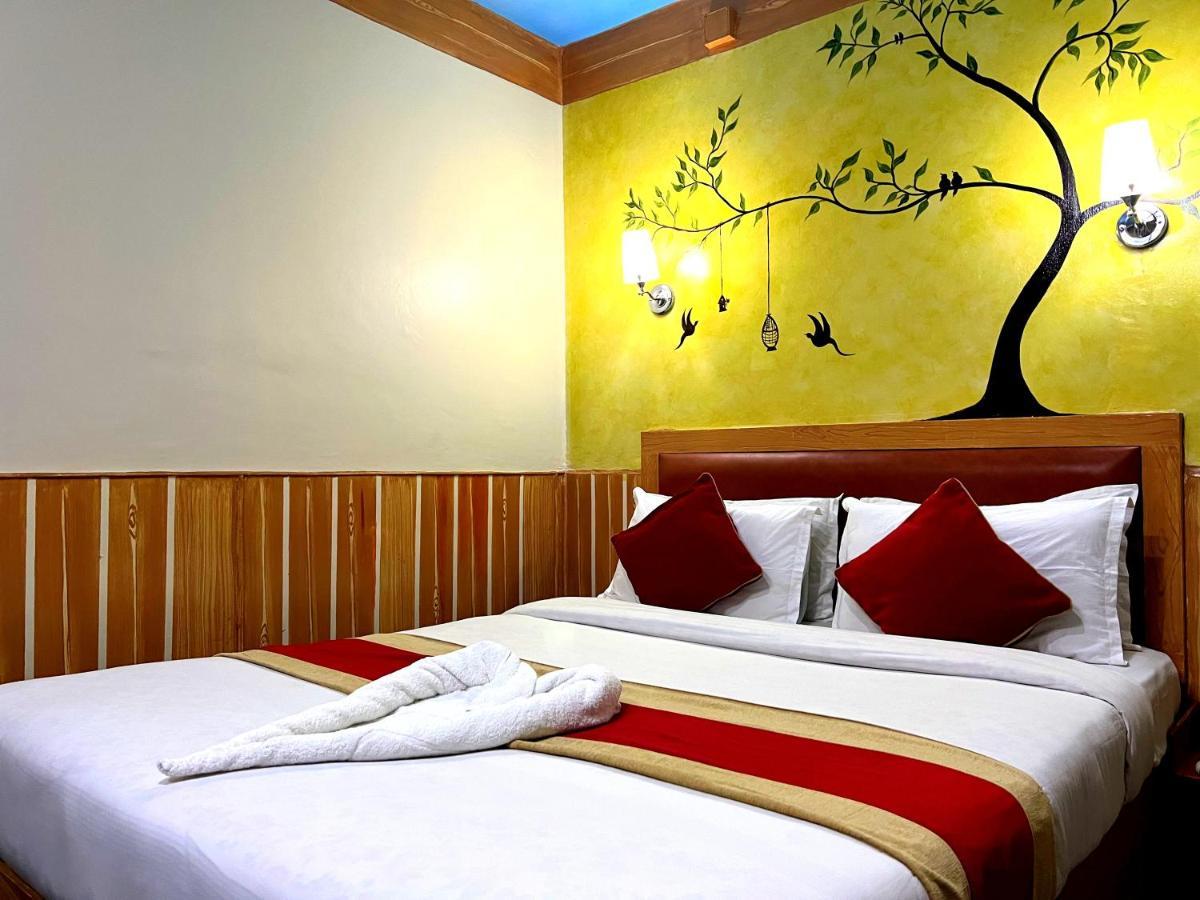 Thamel Seasons Hotel 카트만두 외부 사진