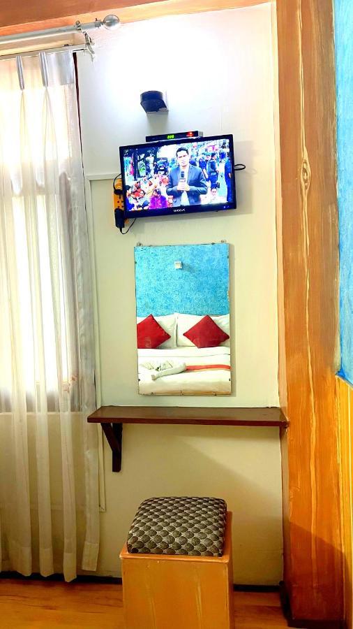 Thamel Seasons Hotel 카트만두 외부 사진